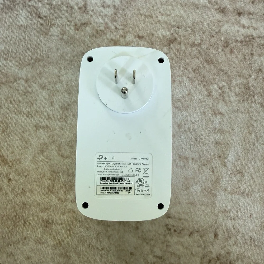 TP-LINK TL-PA9020P AV2000 2-Port Gigabit Powerline Additional adapter